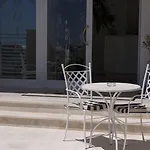 Nautilus מלון 3*