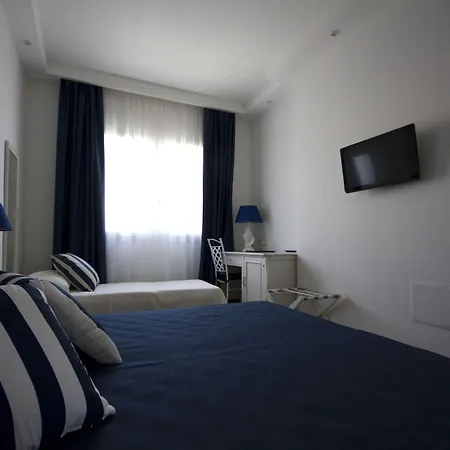 Nautilus Hotel