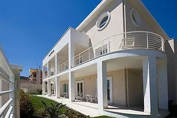 Nautilus Hotel
