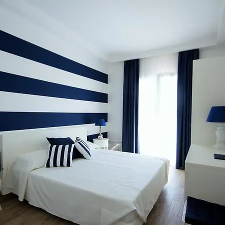 Nautilus Hotel