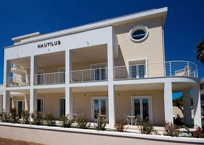 Nautilus Hotel